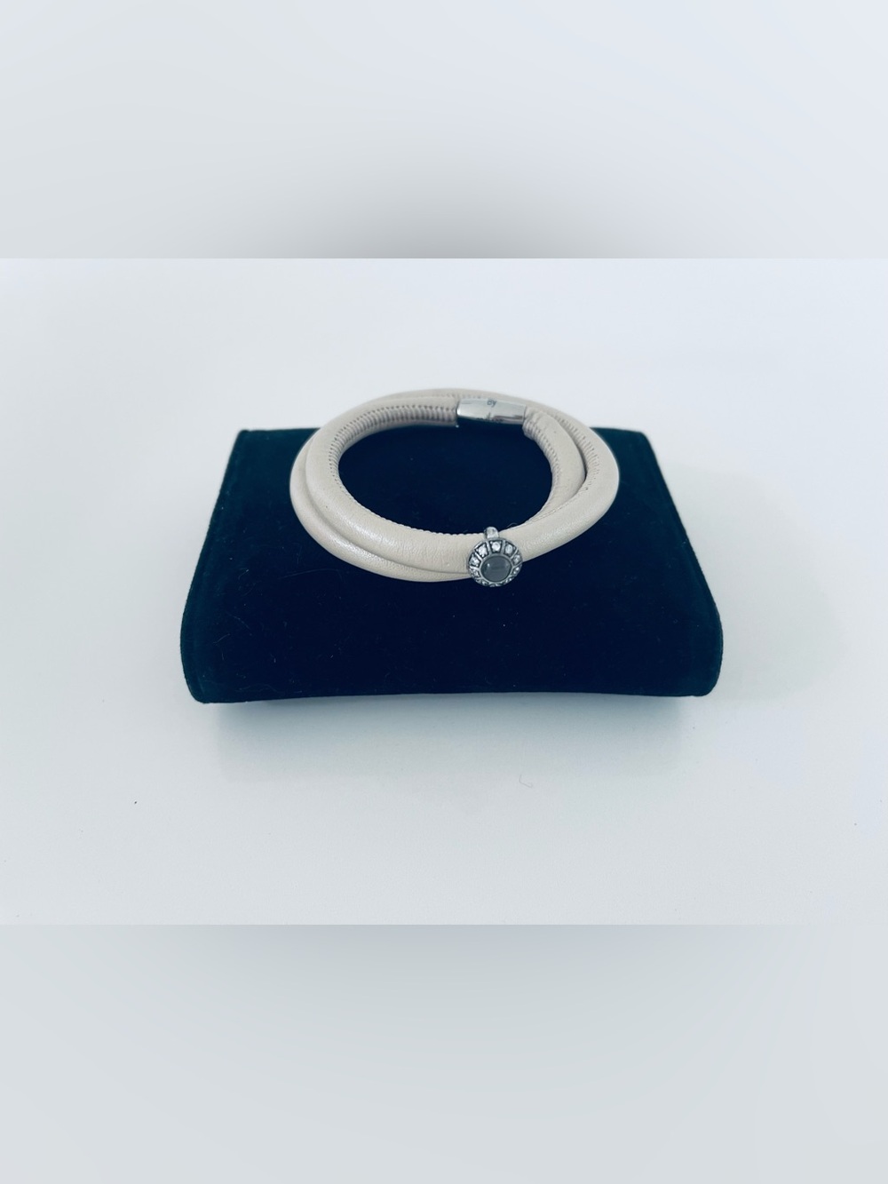 Leather double bracelet Endless Jewelry new with silver charm.